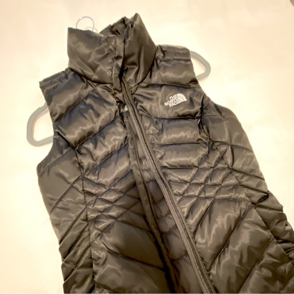 North face puffed vest - Picture 1 of 2